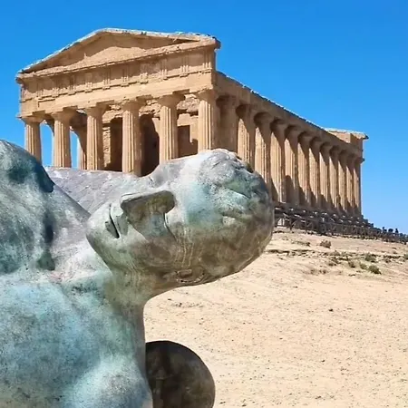 Paola Gasthof Porto Empedocle